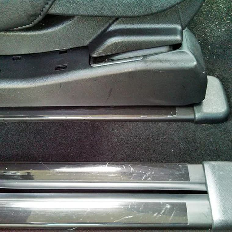 Swipe to clean: real before and after slides from a detailing job, slide 2 of 8